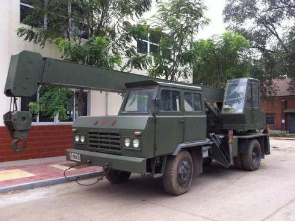 定兴县吊车租赁_吊车出租设备吊装如何避免侧拉事故?